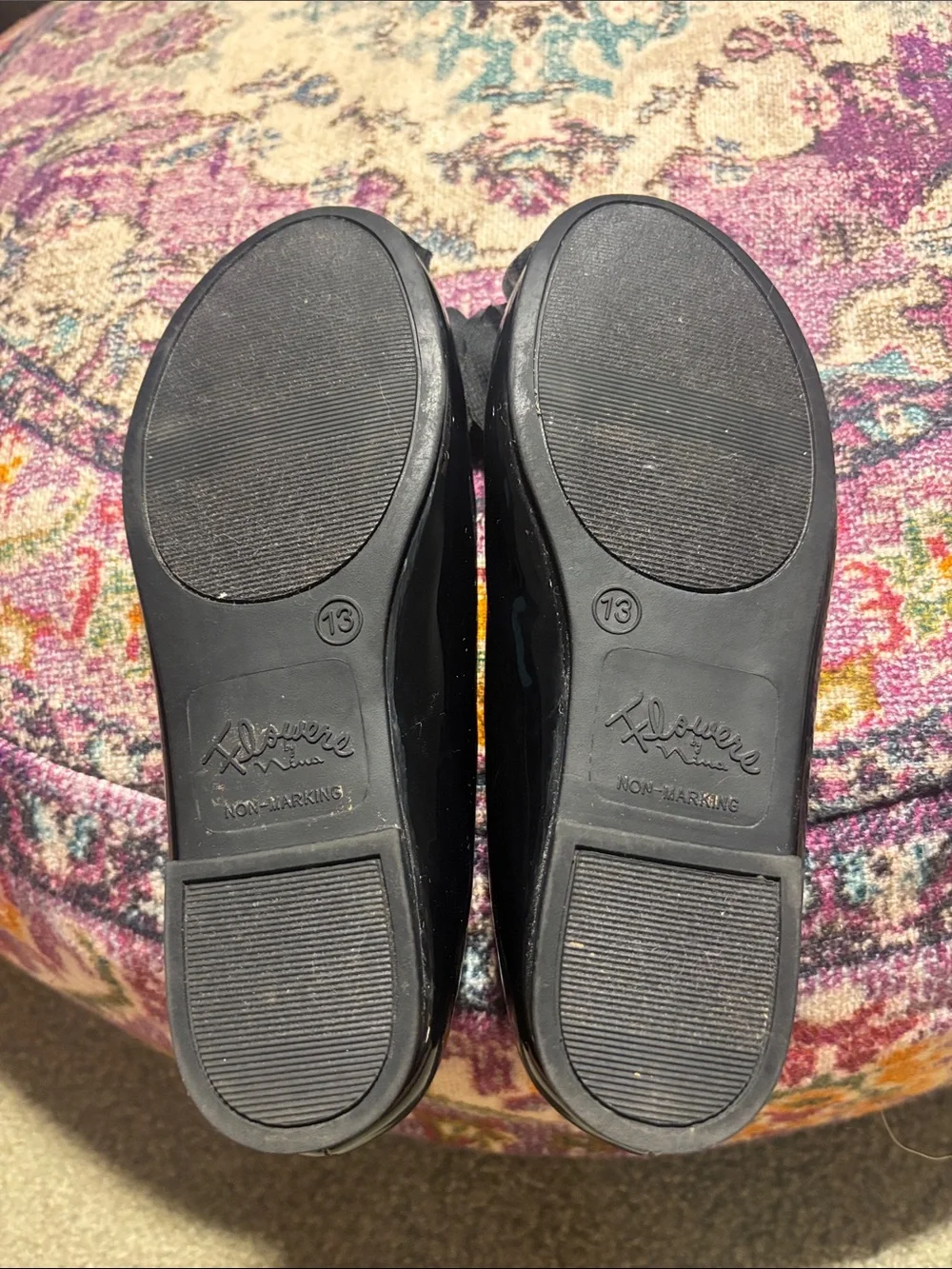 Flowers by Nina Girls Black Floral Applique Ballet Flats, Size 13